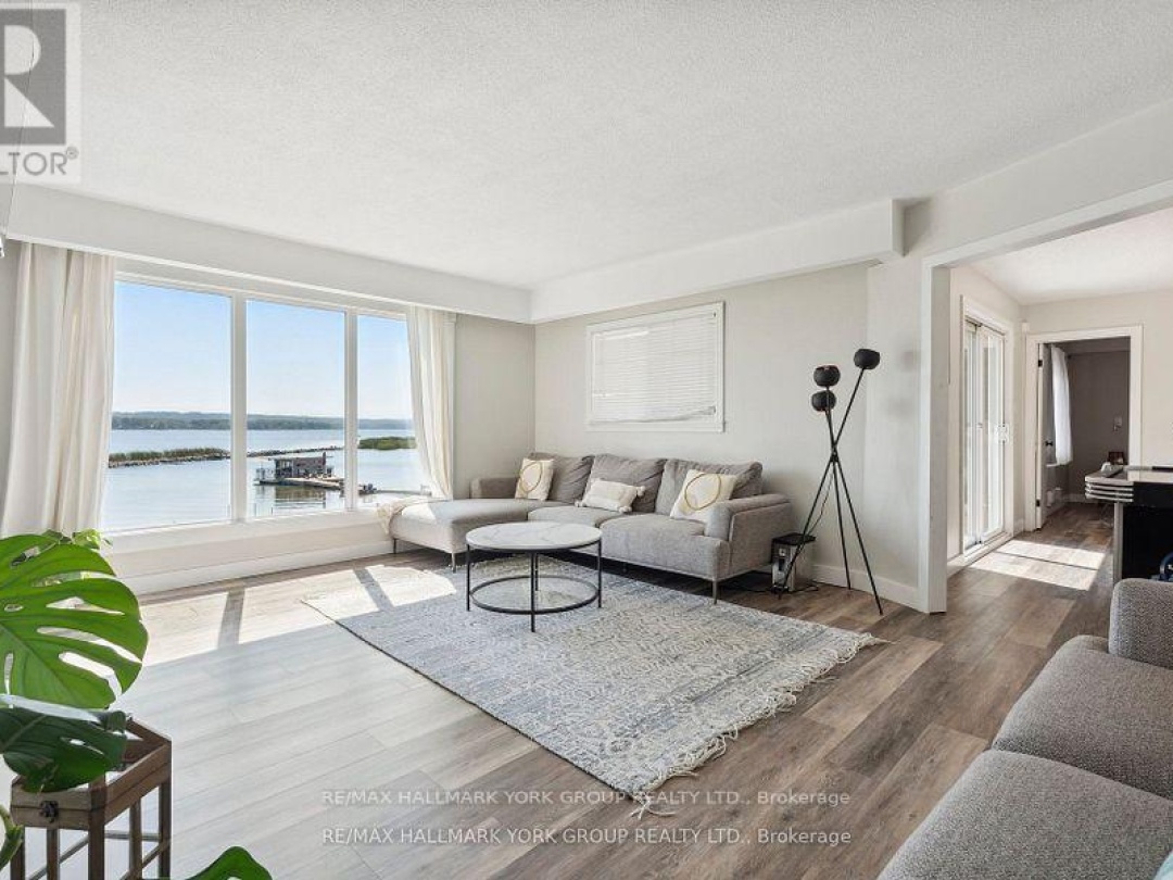 42 LIGHTHOUSE CRESCENT, 