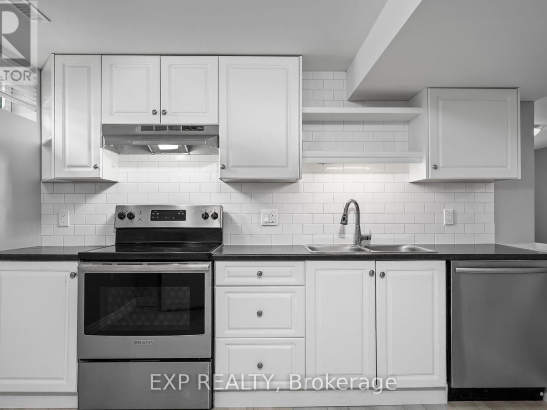 143 WESTMOUNT DRIVE N, 