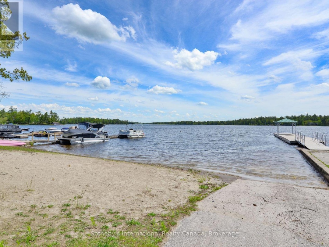1068 Kahshe Lake Rd S, Gravenhurst (Morrison)