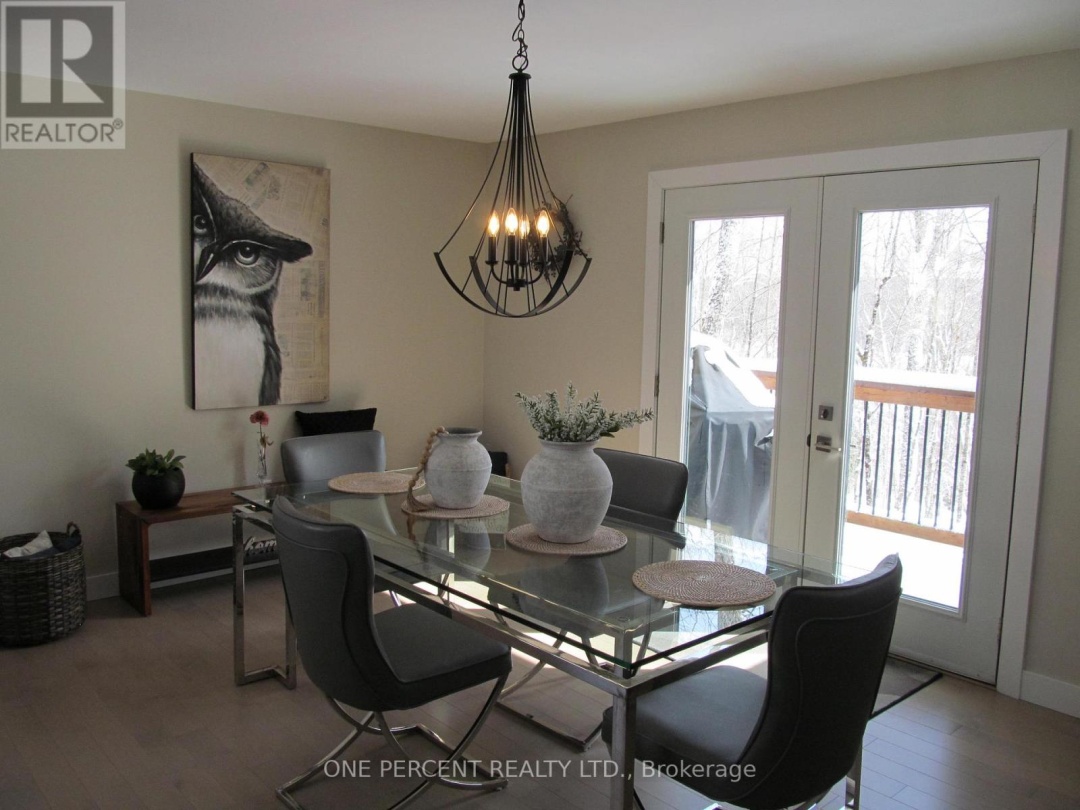 1333 WALKER LAKE DRIVE, Lake of Bays (Sinclair)