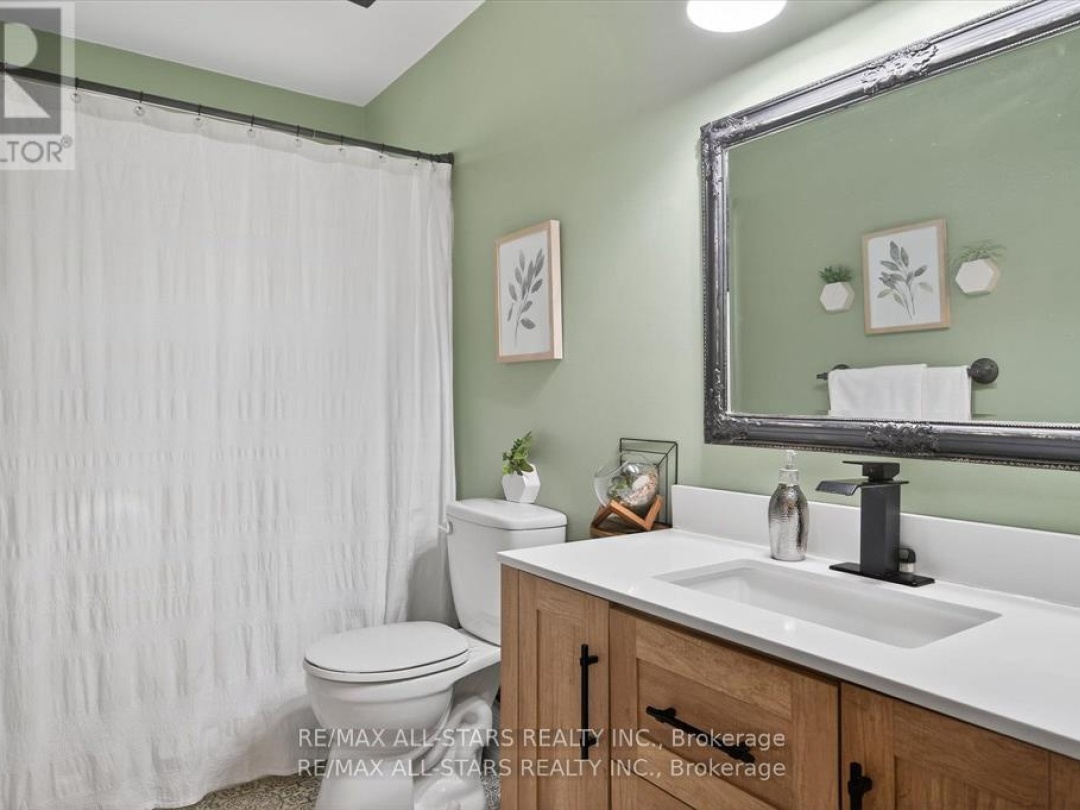34 WILLIAM STREET, Kawartha Lakes (Bobcaygeon)