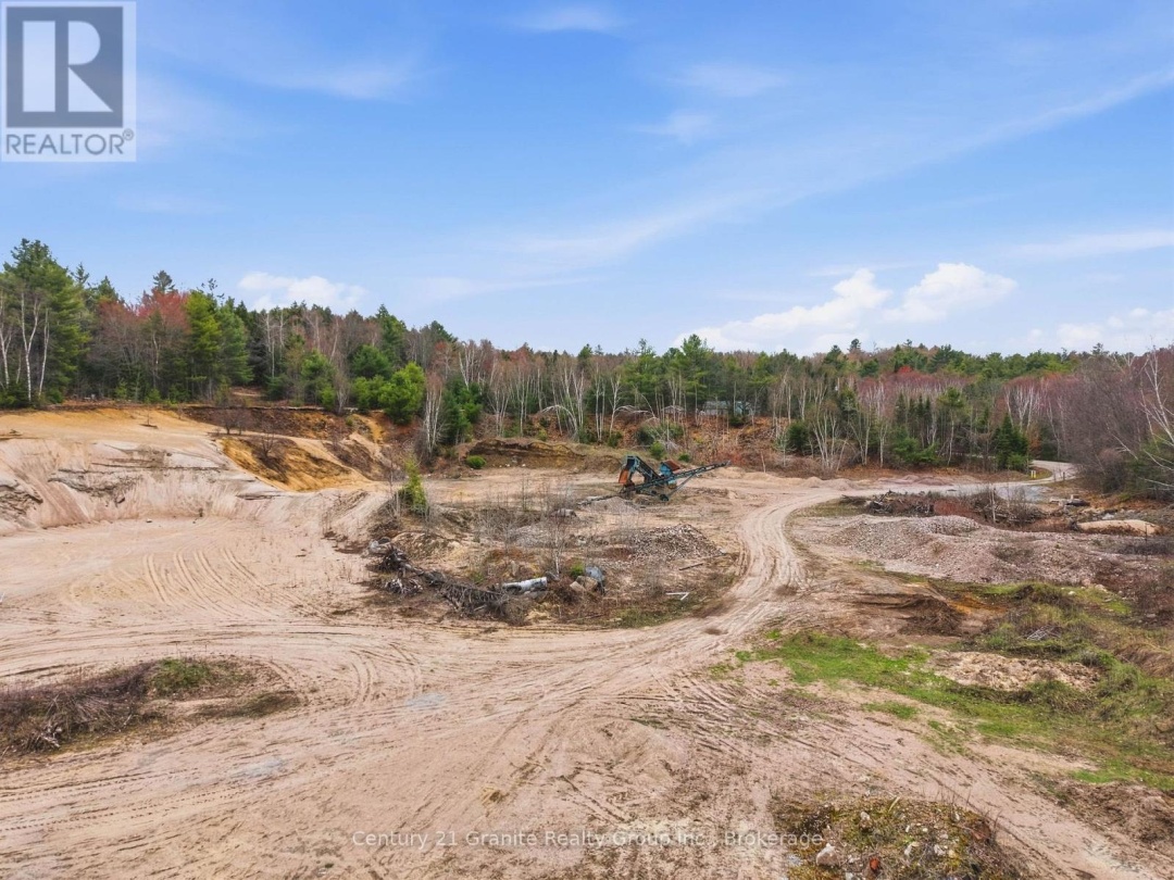 1314 HUNTER CREEK ROAD, Minden Hills (Lutterworth)