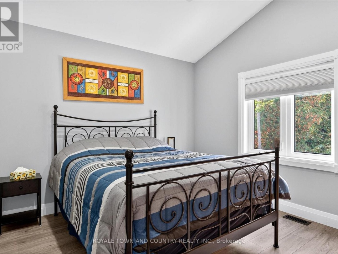 9 LYTLE LANE, 