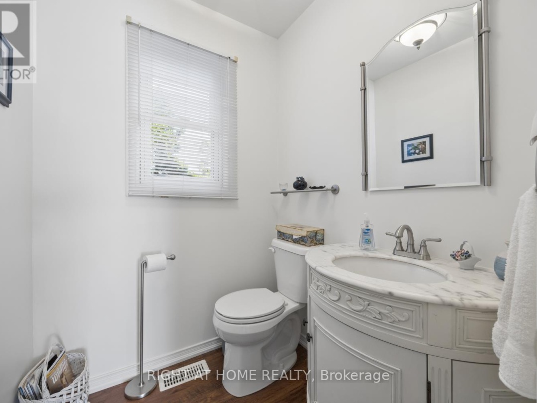 121 ROBMAR CRESCENT, Kawartha Lakes (Manilla)