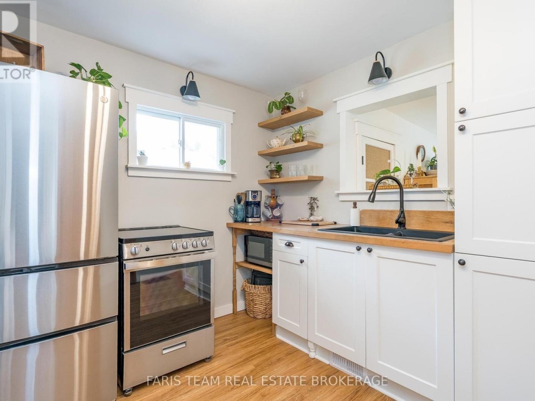 3358 MUSKOKA STREET, 