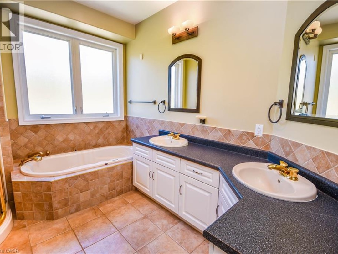 3040 TOWNLINE Road, 