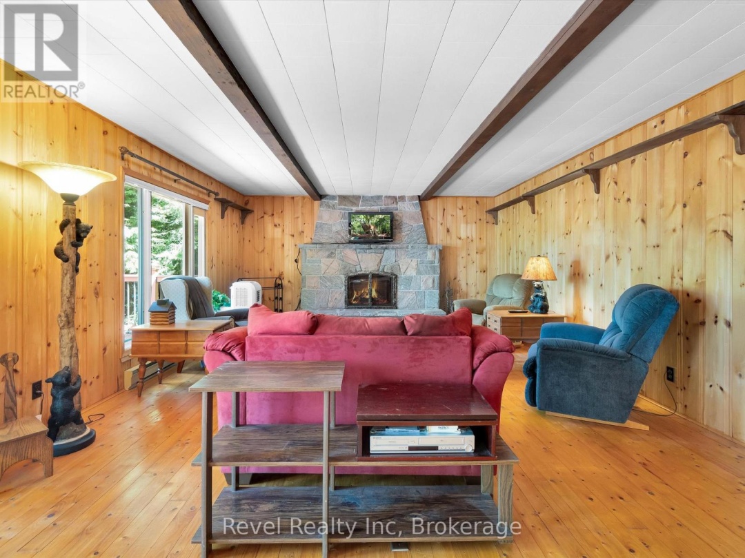1022 BIRD LAKE CRESCENT, Bird Lake
