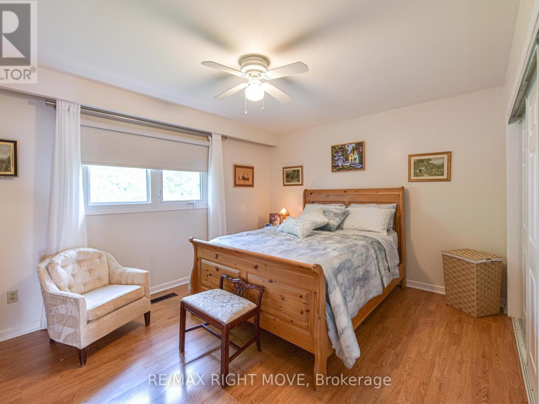 905 WOODLAND DRIVE, 