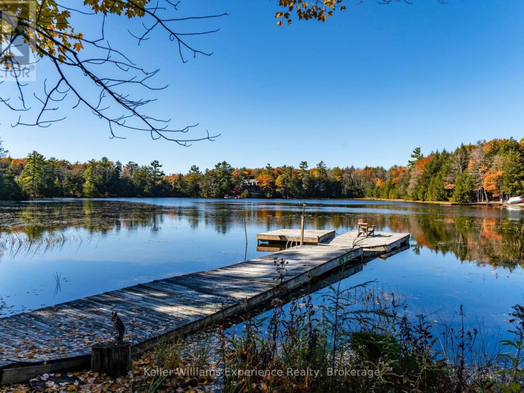 19 HURON TRAIL, Six Mile Lake
