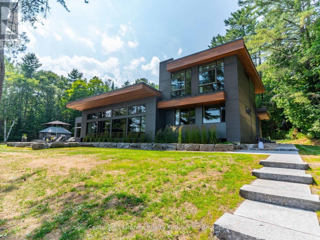 1085 GRACE ROAD, 