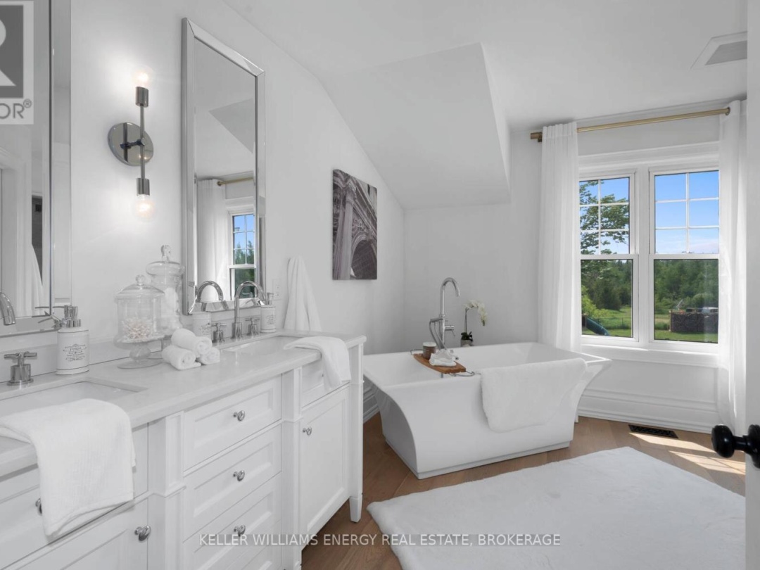 423 FINGERBOARD ROAD, Kawartha Lakes (Mariposa)