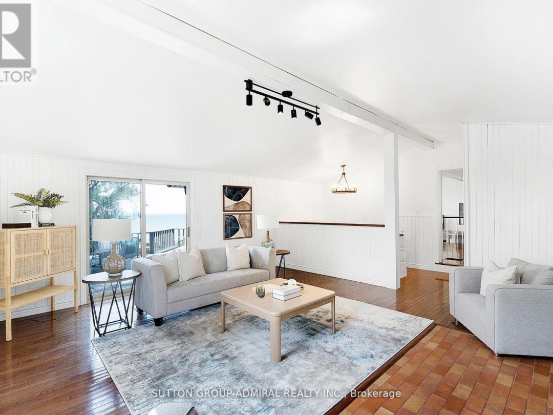 2232 LAKESHORE DRIVE, 