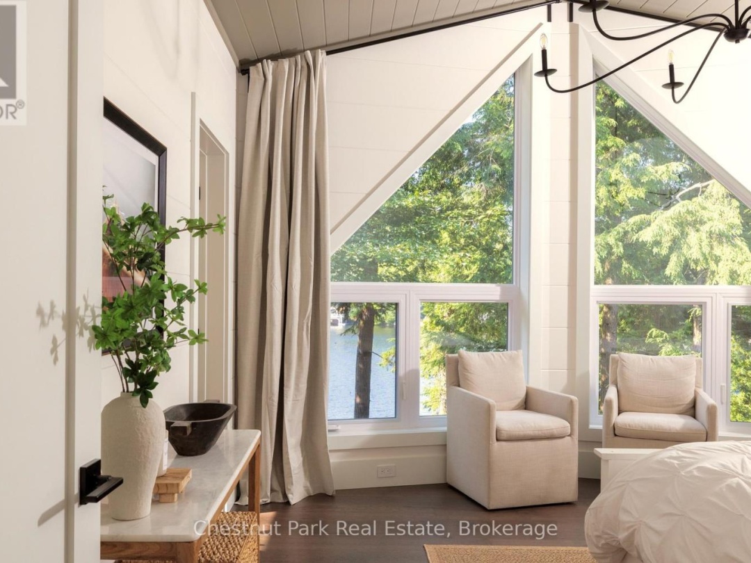 6 TAYLOR ISLAND 26LM, Lake Muskoka