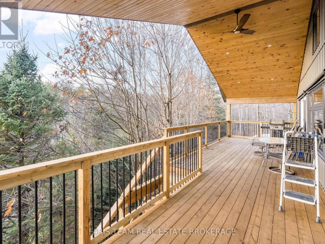 1520 ROSEMOUNT ROAD, Tay