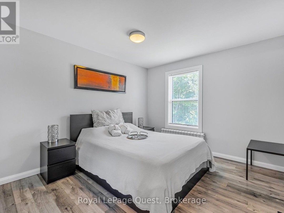 214 MISSISSAGA STREET W, 