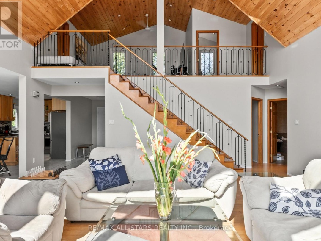 9 BRIAR STREET, Sturgeon Lake