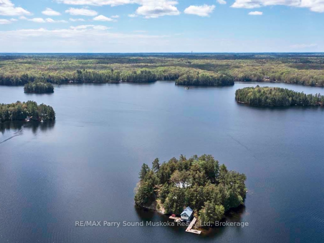 33 HOUSTON LANE, Otter Lake