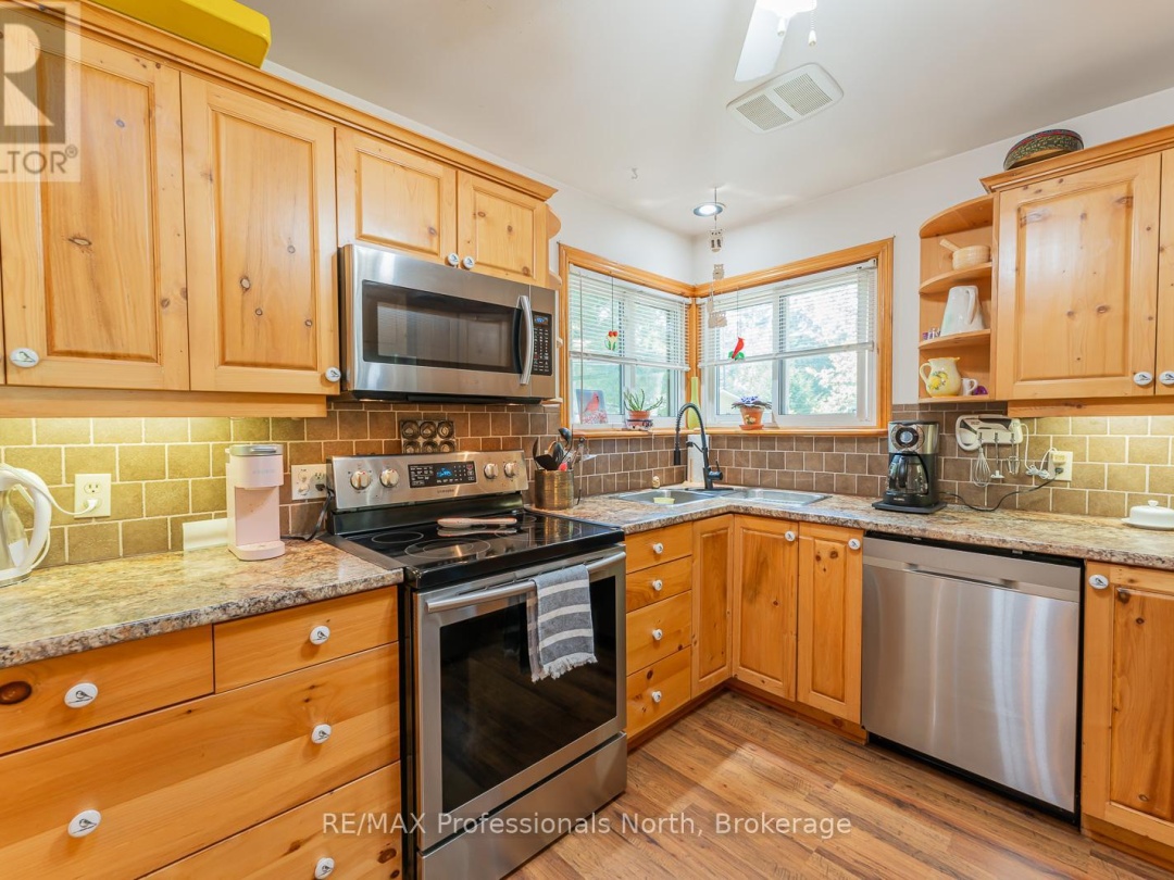 1029 LOYALIST DRIVE, 