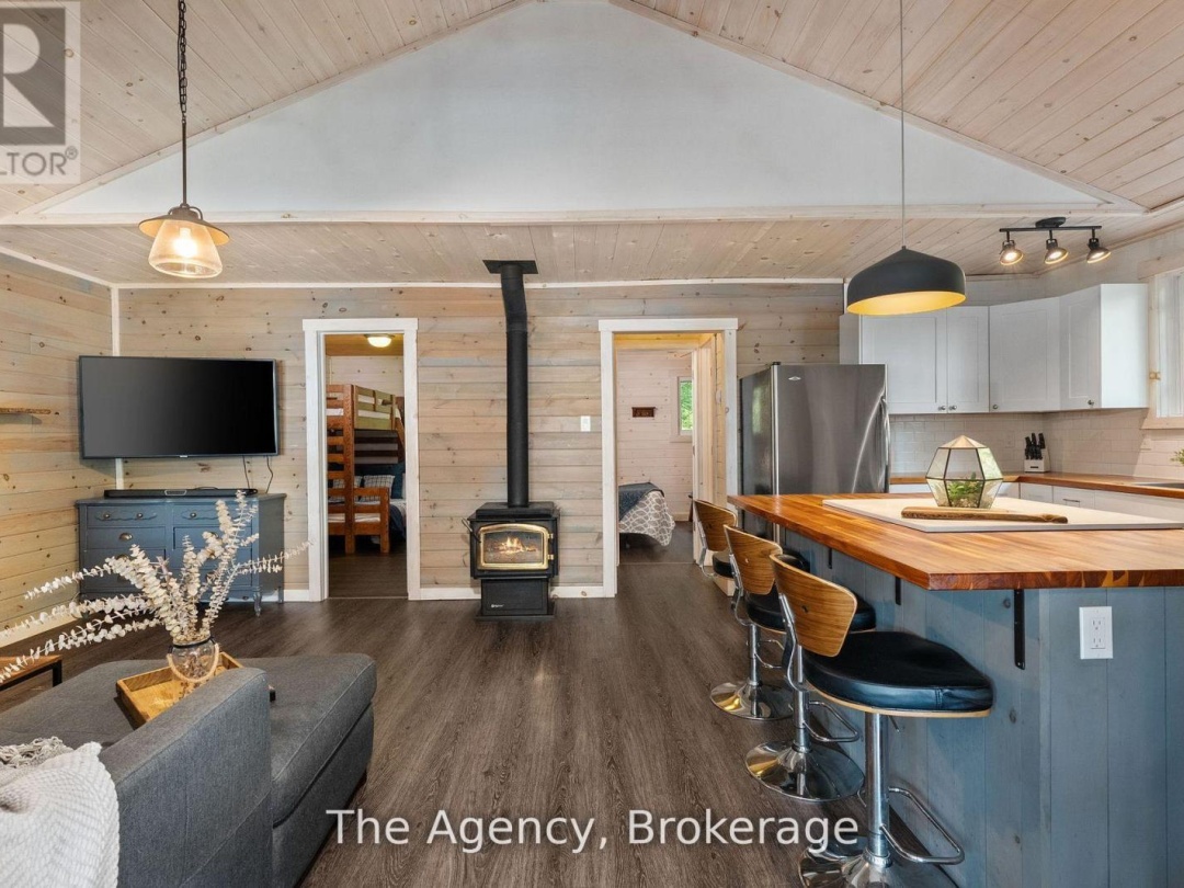 1032 LAKESHORE DRIVE S, Leech Lake
