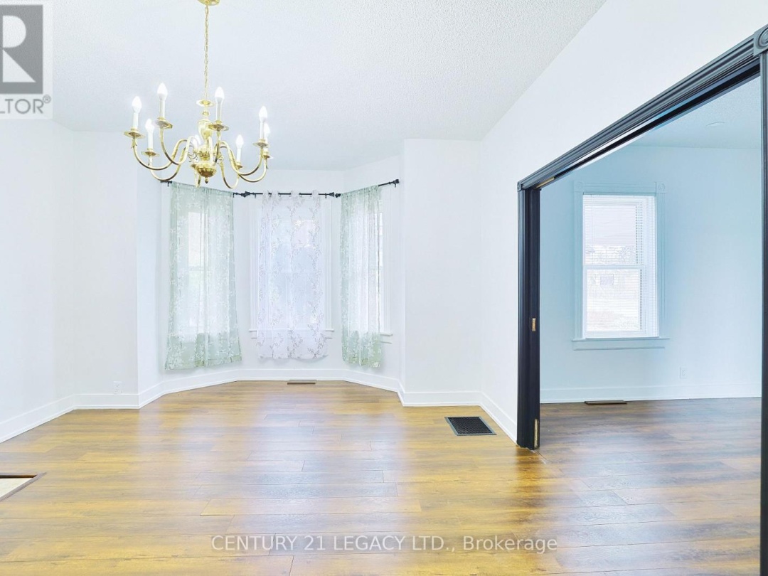 23 LANSDOWNE STREET W, Huntsville (Chaffey)