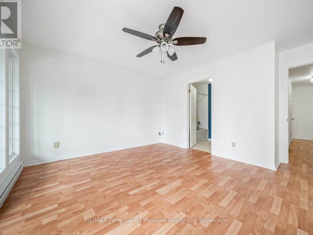 18 GEORGIAN BAY AVENUE, Parry Sound