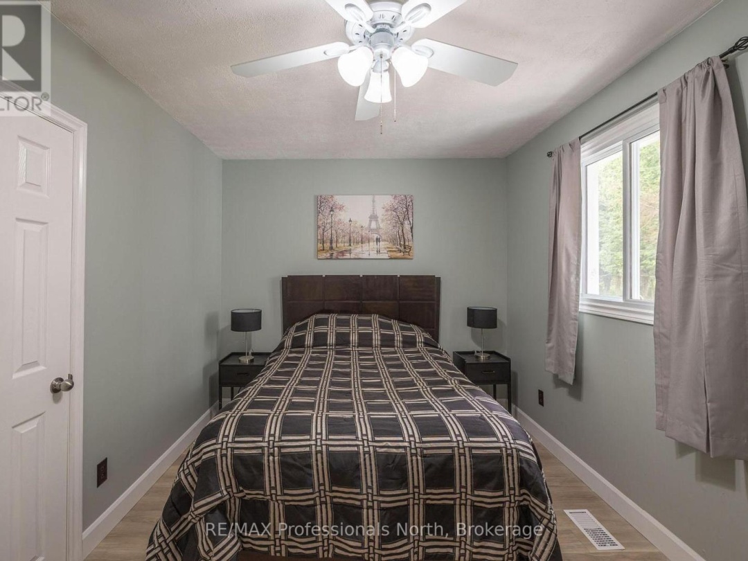 7 STOUFFER STREET, Minden Hills (Minden)