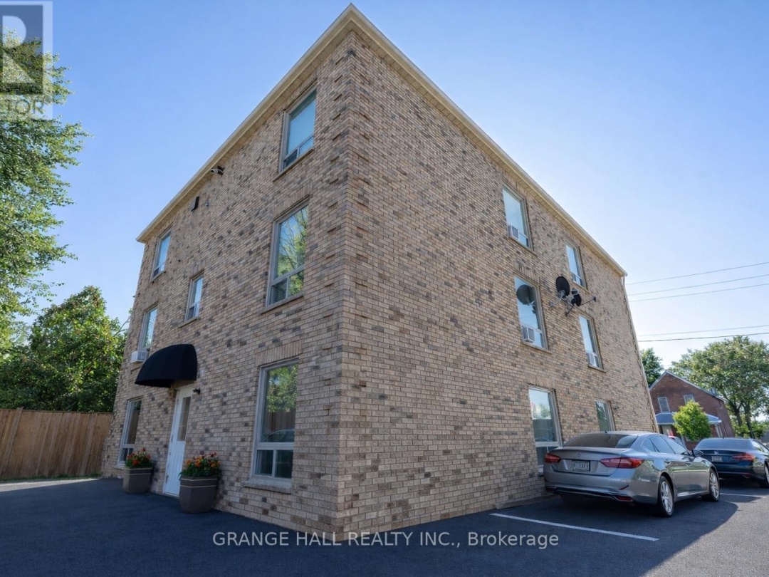 14 ELGIN STREET, Orillia