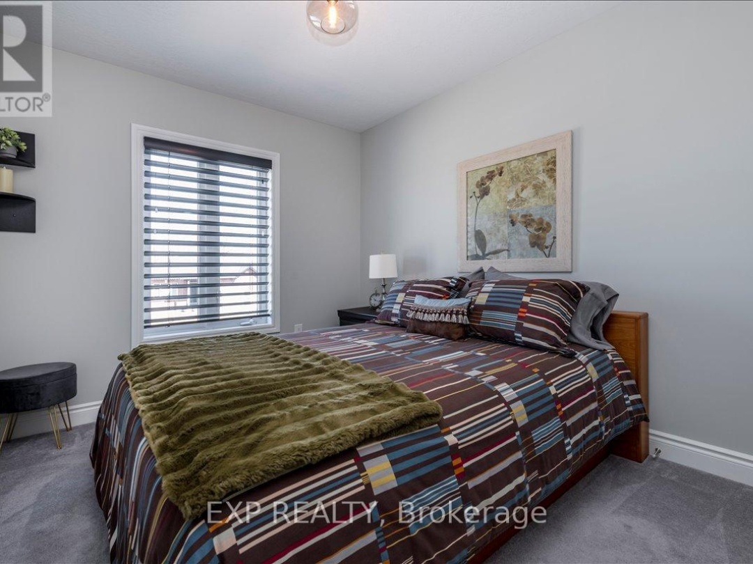 51 HUNTER AVENUE, Tay (Victoria Harbour)