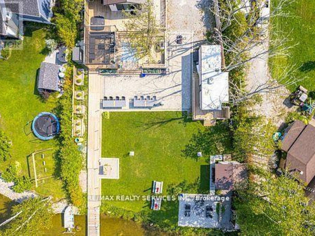 28 ELDONIA ROAD, Canal Lake