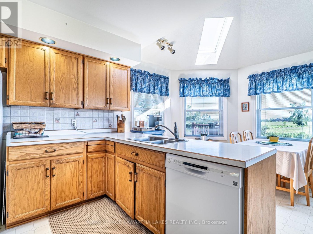 120 MARK ROAD, Kawartha Lakes (Fenelon)