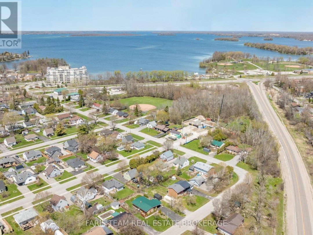 407 BAYVIEW PARKWAY, Orillia