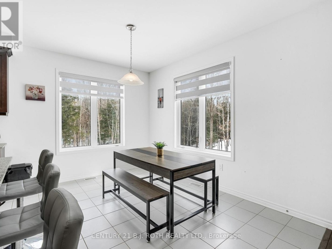 22 DYER CRESCENT, Bracebridge (Macaulay)