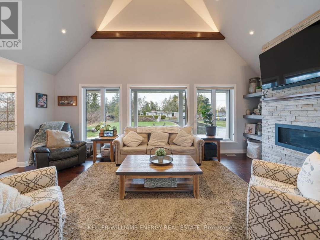20 LAGOON DRIVE, Kawartha Lakes (Fenelon Falls)