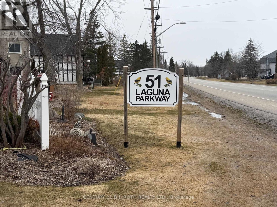16 - 51 LAGUNA PARKWAY, Lake Simcoe