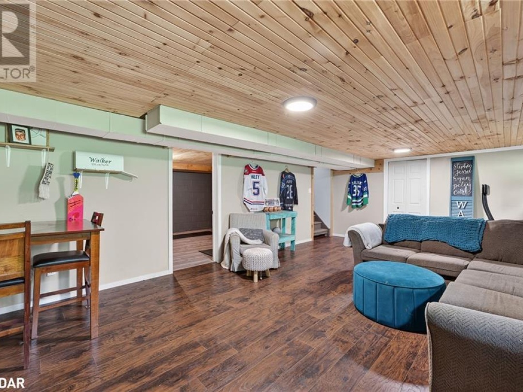 7935 PARK LANE Crescent, 