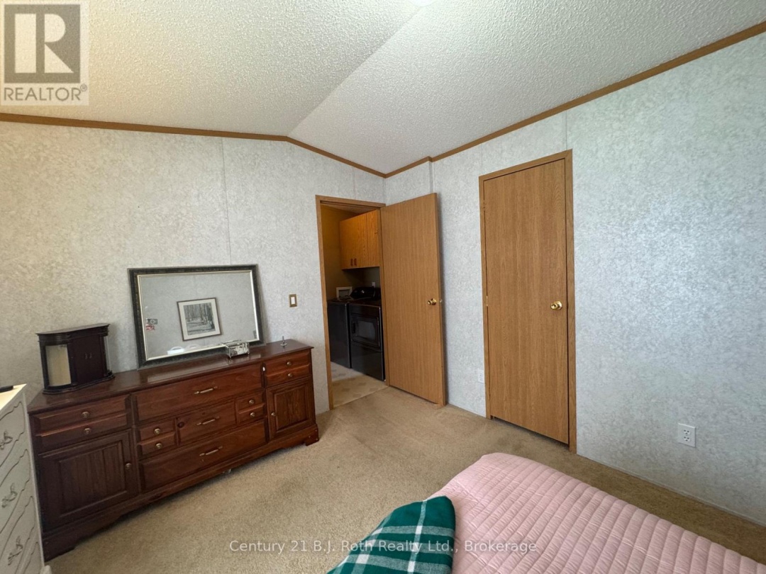 4105 SPRUCE ROAD, 