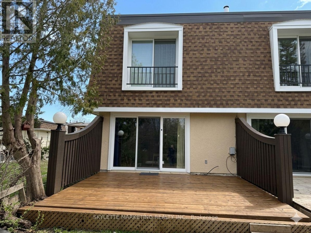 24 - 2 PARADISE BOULEVARD, Lake Simcoe