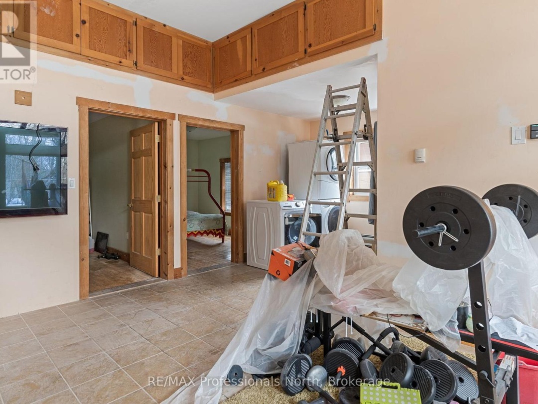 1127 BOBCAYGEON ROAD, Minden Hills (Anson)