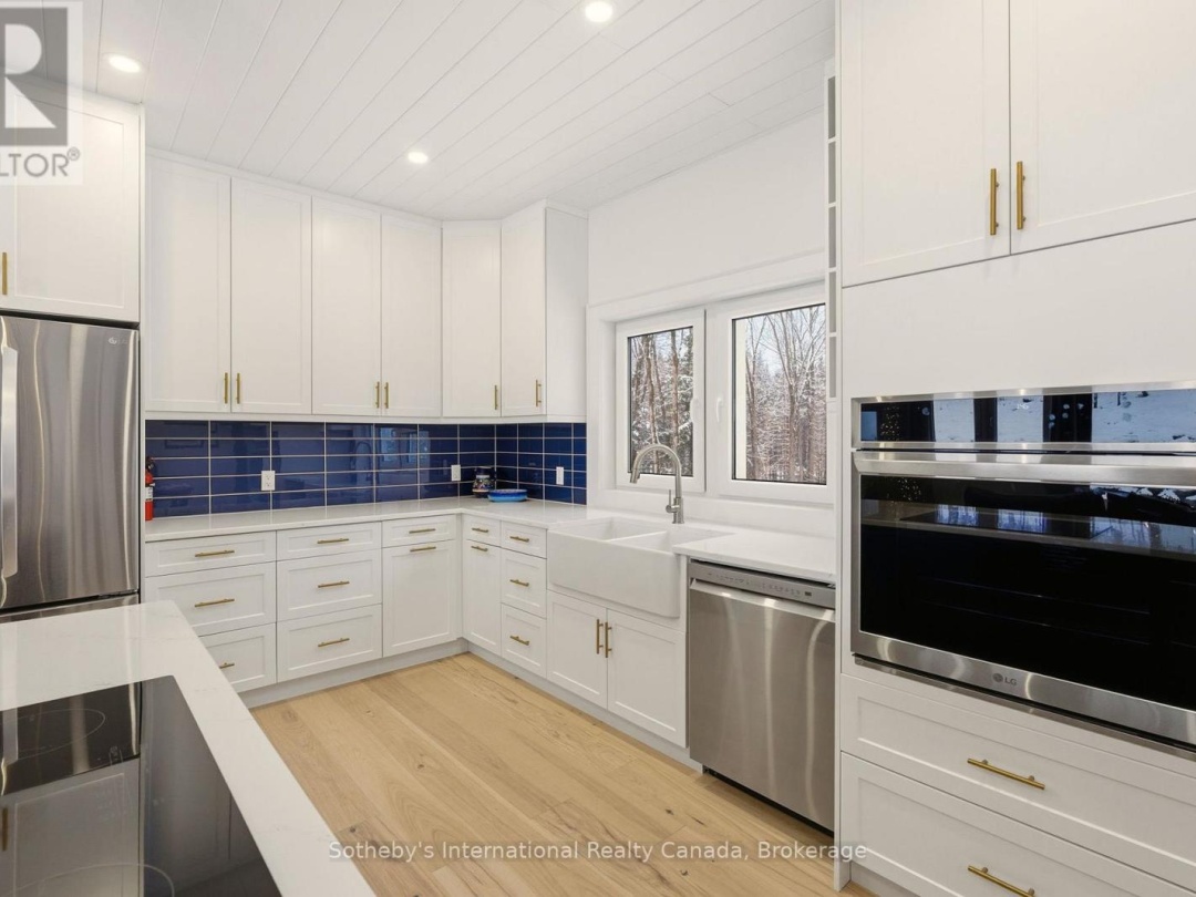 2435 RAVENSCLIFFE ROAD, Huntsville (Stisted)