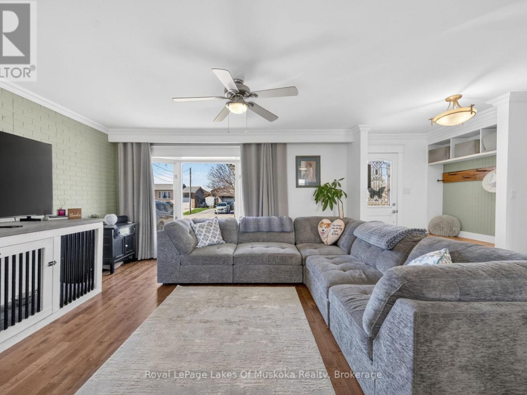 271 LAKELAND CRESCENT, Brock (Beaverton)