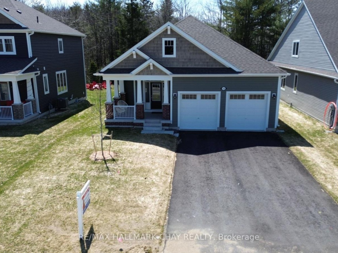 12 DYER CRESCENT, Bracebridge (Macaulay)