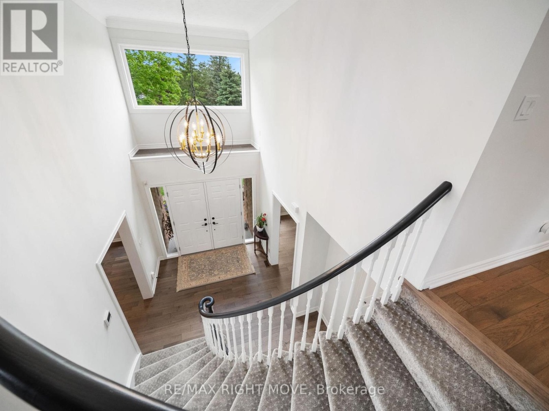 1998 VOYAGEUR CIRCLE, Severn