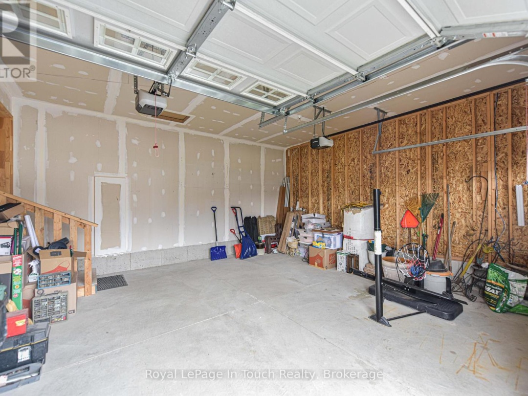 45 Ralph Dalton Boulevard, Tay (Victoria Harbour)