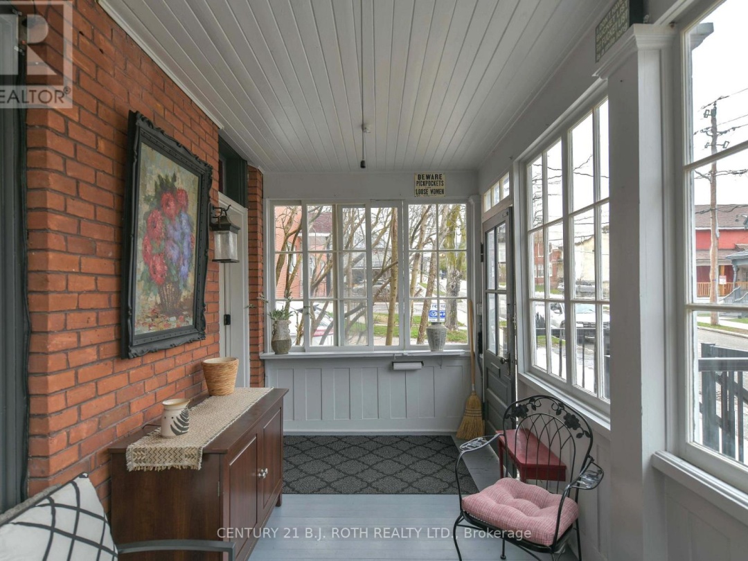 45 ALBERT STREET N, Orillia