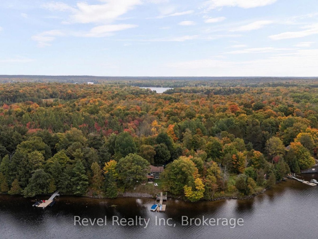 210 BURNETT'S ROAD, Manitouwabing Lake