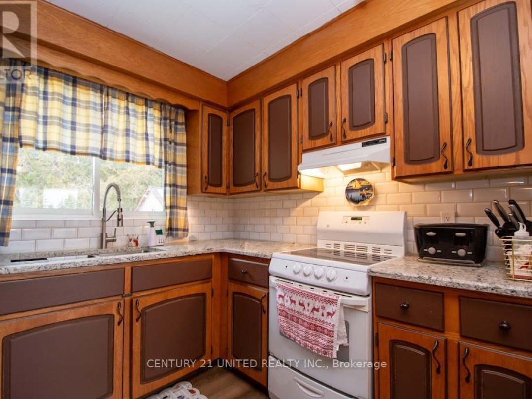 216 GEORGE DRIVE, Kawartha Lakes (Emily)