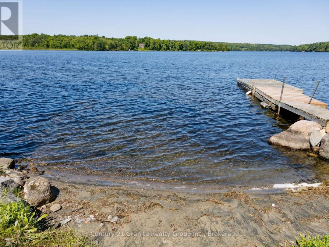2347 KASHAGAWIGAMOG LAKE ROAD, 