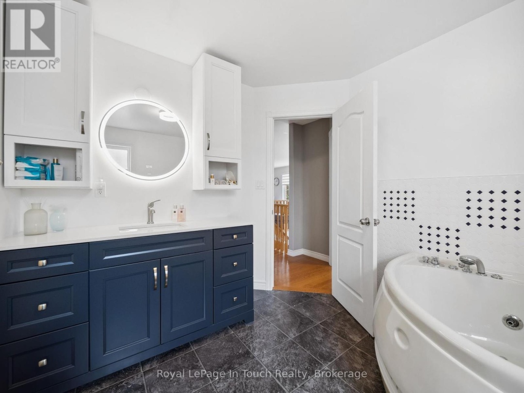 29 DUFFY DRIVE, Tay