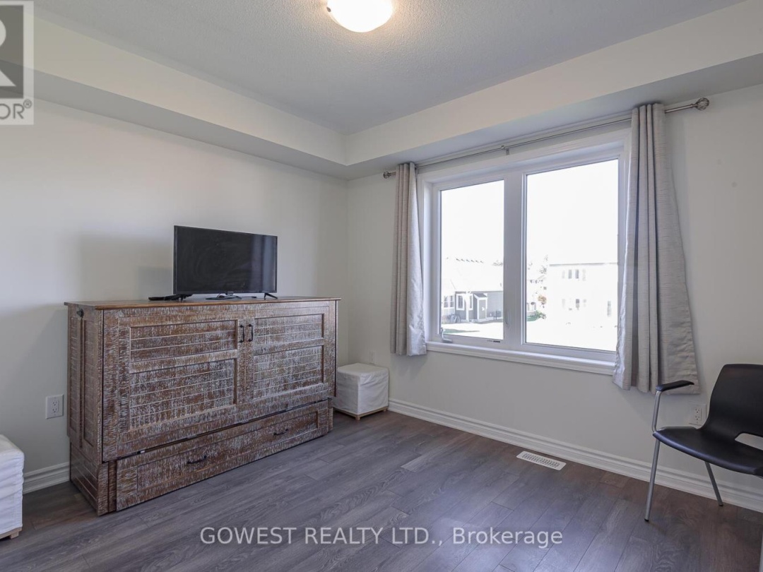 45 STOTHER CRESCENT, Bracebridge (Macaulay)