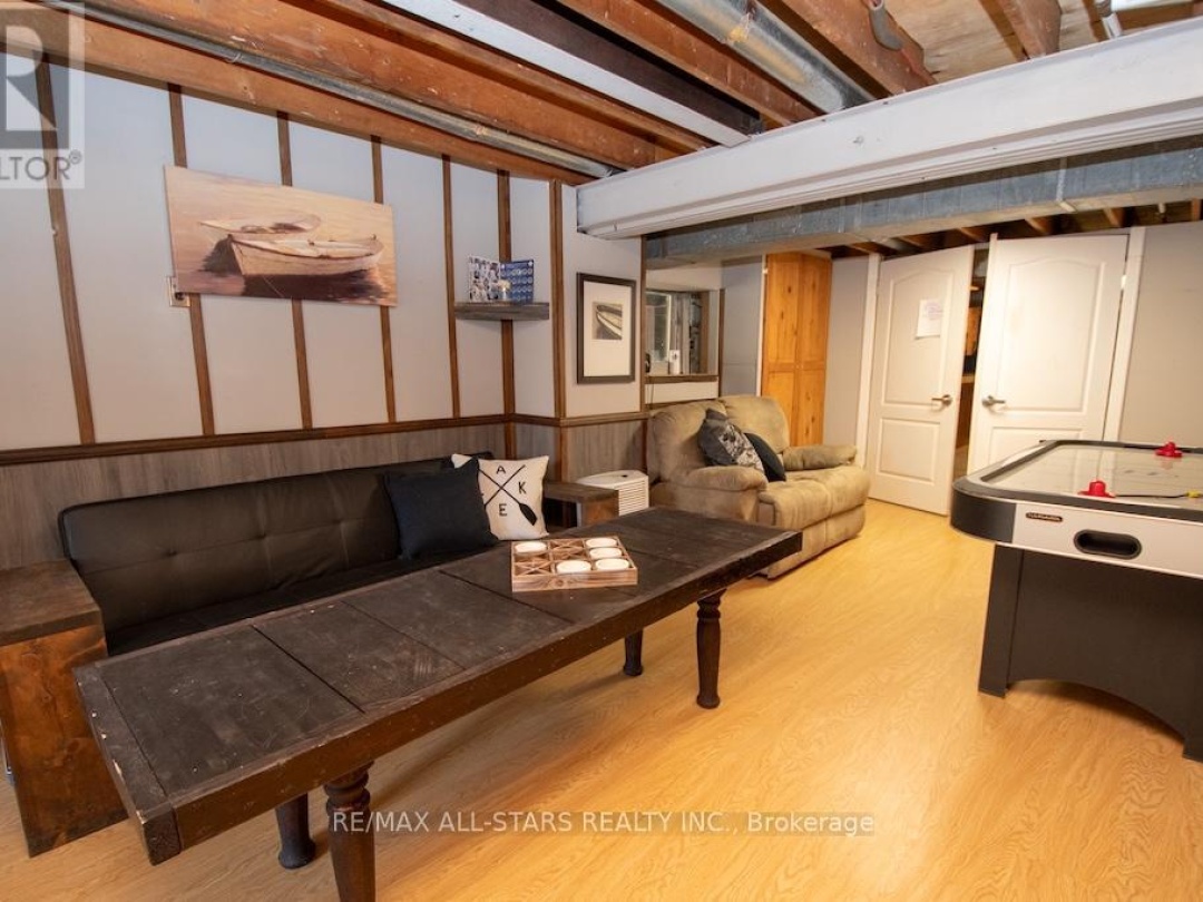 1130 TOWERING OAKS DRIVE, Gull River